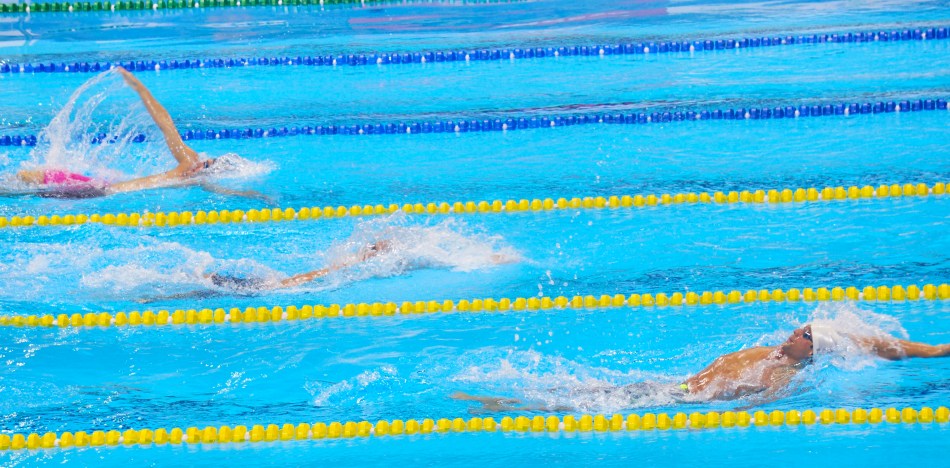 Thiago Simon não enfrenta problemas para conquistar a vitória