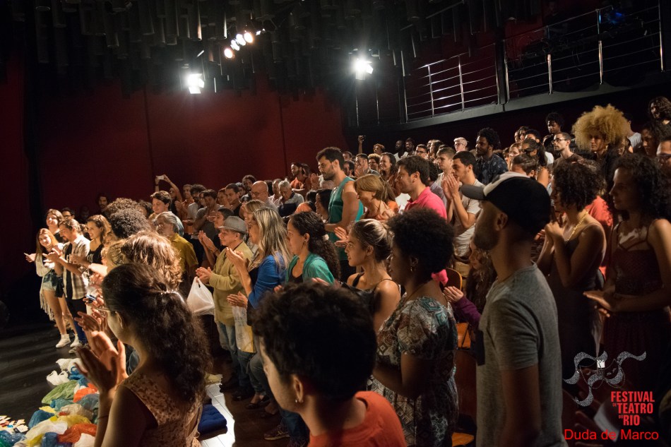 estamira-com-logo-19