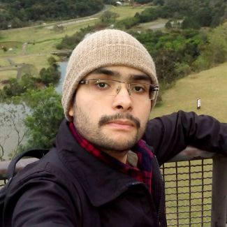 Não conseguir dormir e comer demais são características da ansiedade de Pedro Neto