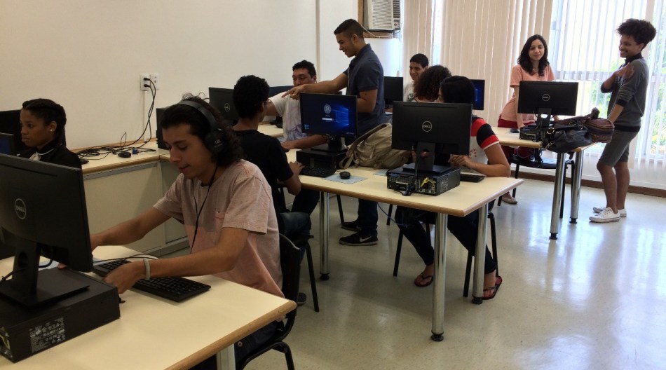 Redação experimental no Campus Tijuca. Foto: Patrícia Sá Rêgo / AgênciaUVA